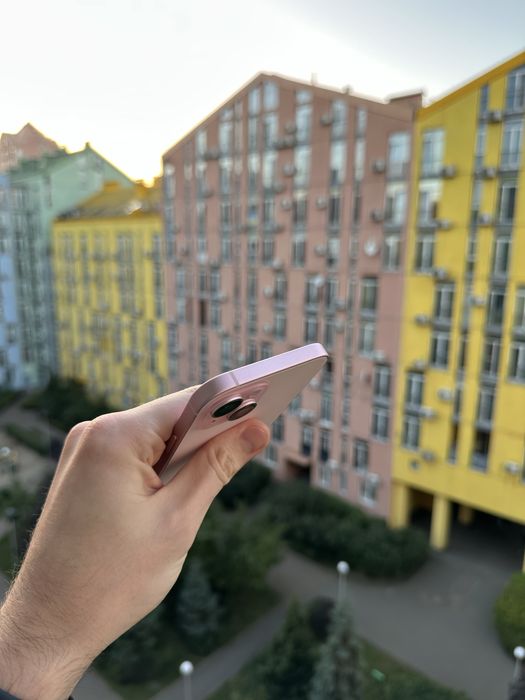 Физ сим 97% Аккум Идеал iPhone 15 128Gb Pink Айфон