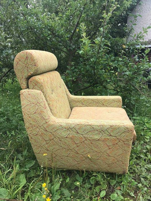 Крісло на колесах, м'яке. Стан на фото.