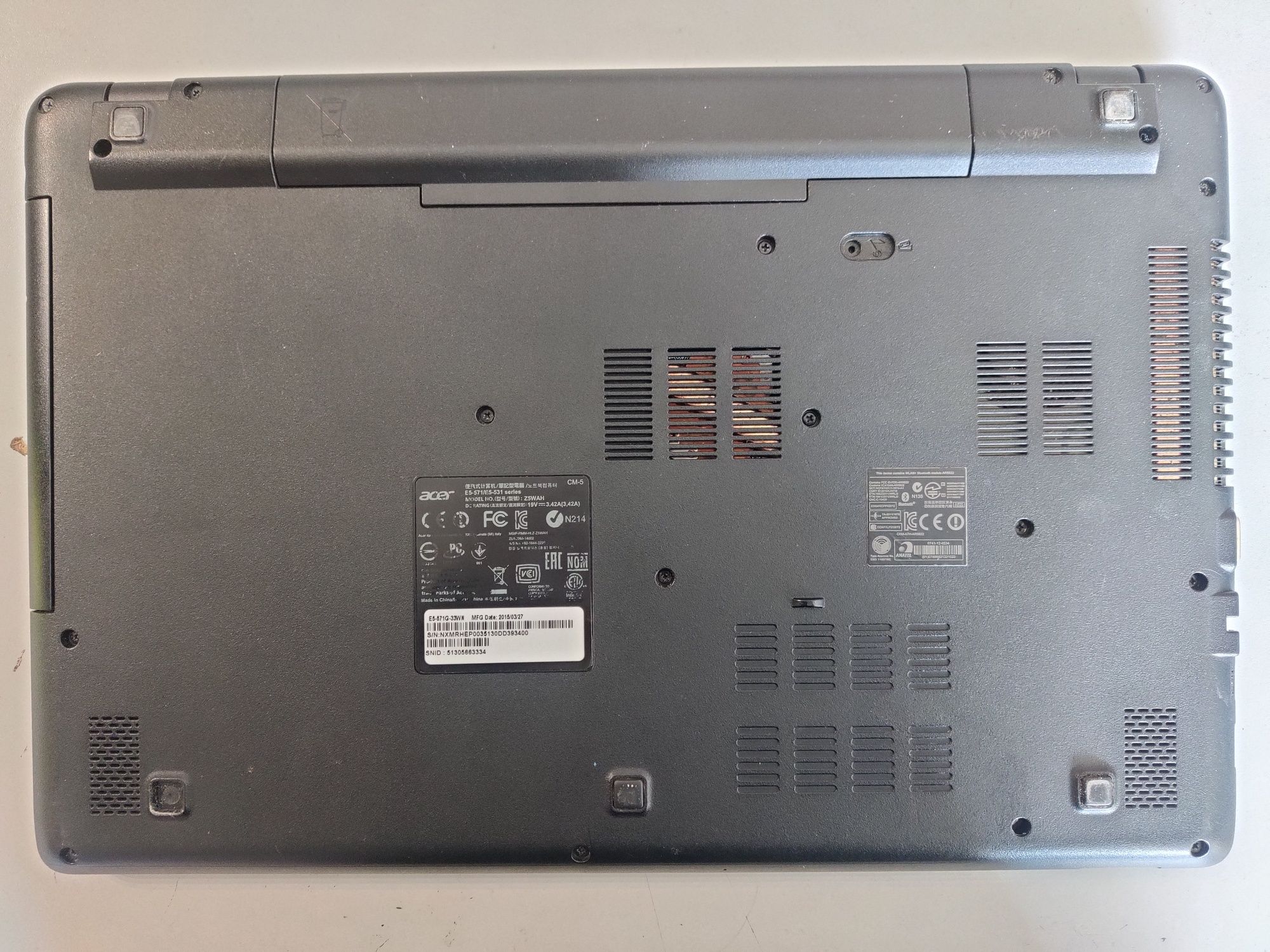 Ноутбук Acer Aspire E5-571