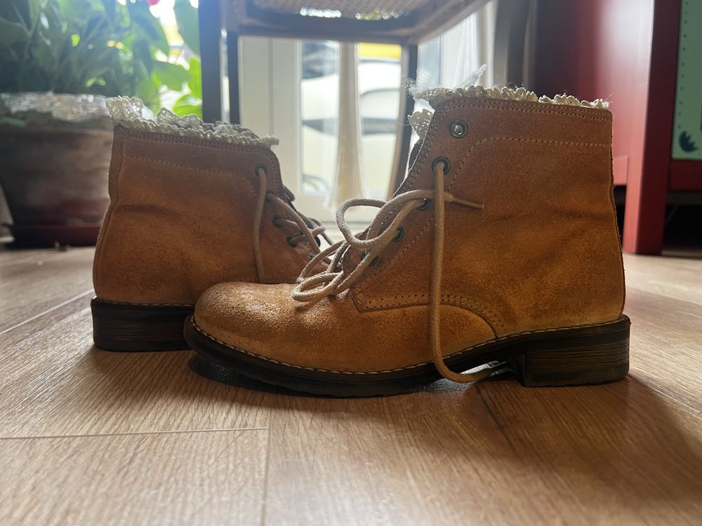 Botas tamanho 36