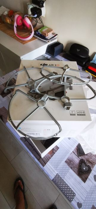Drone dji Air2s com 5baterias!Muitos acessórios Dji!Praticamente novo!