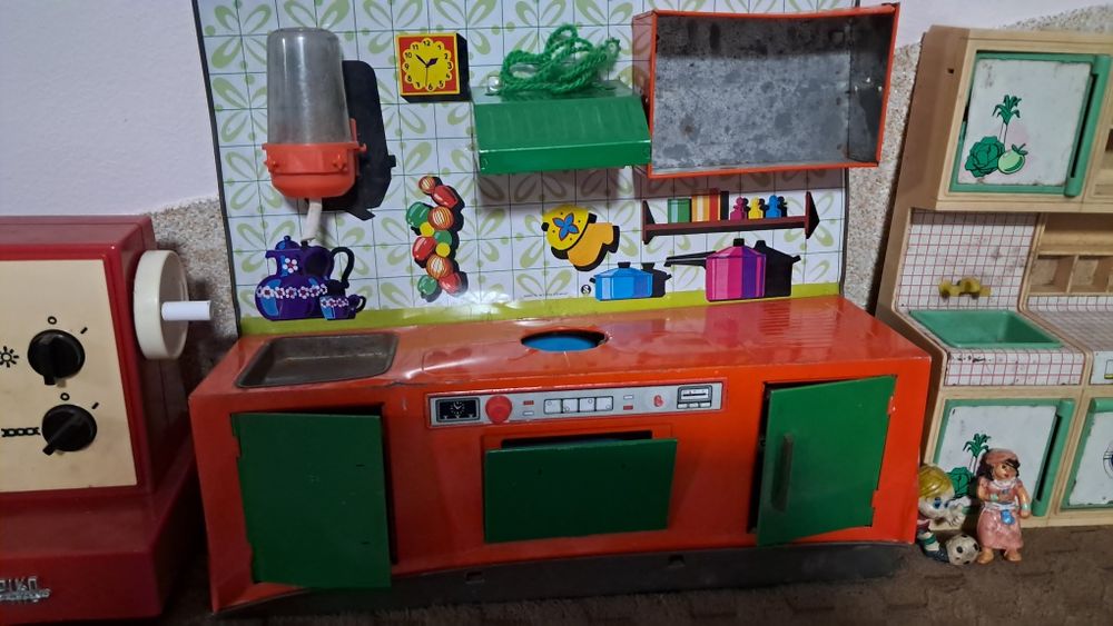 Mebelki PRL metalowa i plastikowa