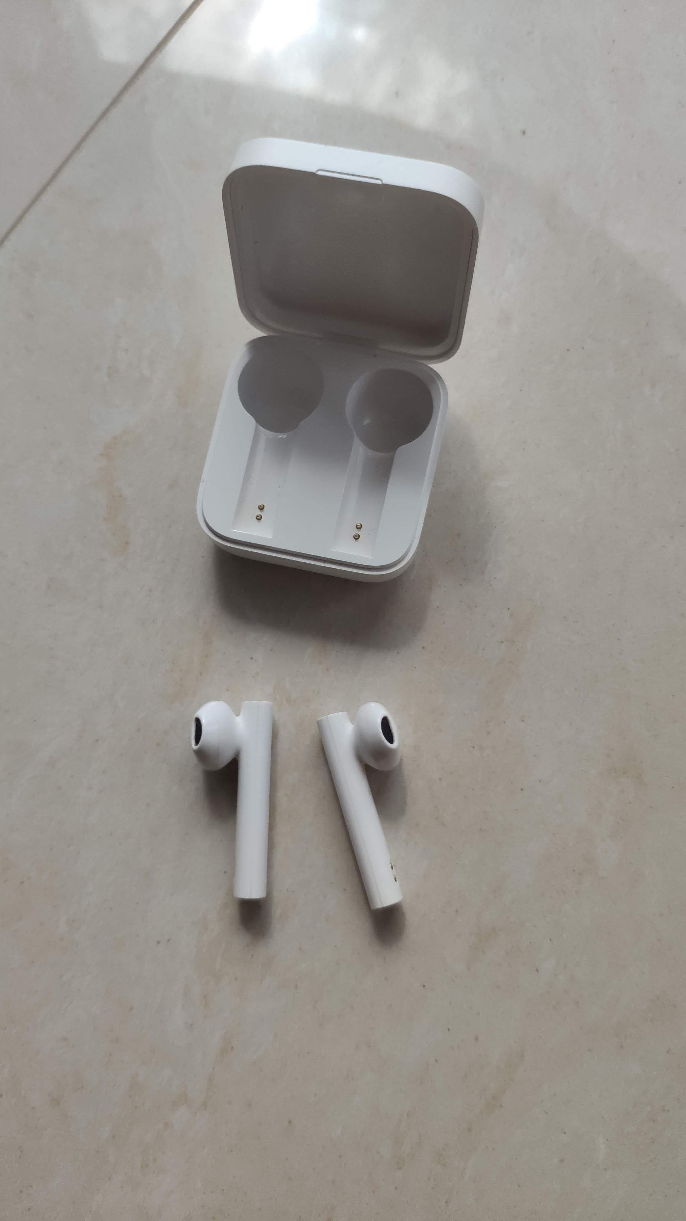 Słuchawki Xiaomi Mi True Wireless Earphones 2 Basic - stan bdb