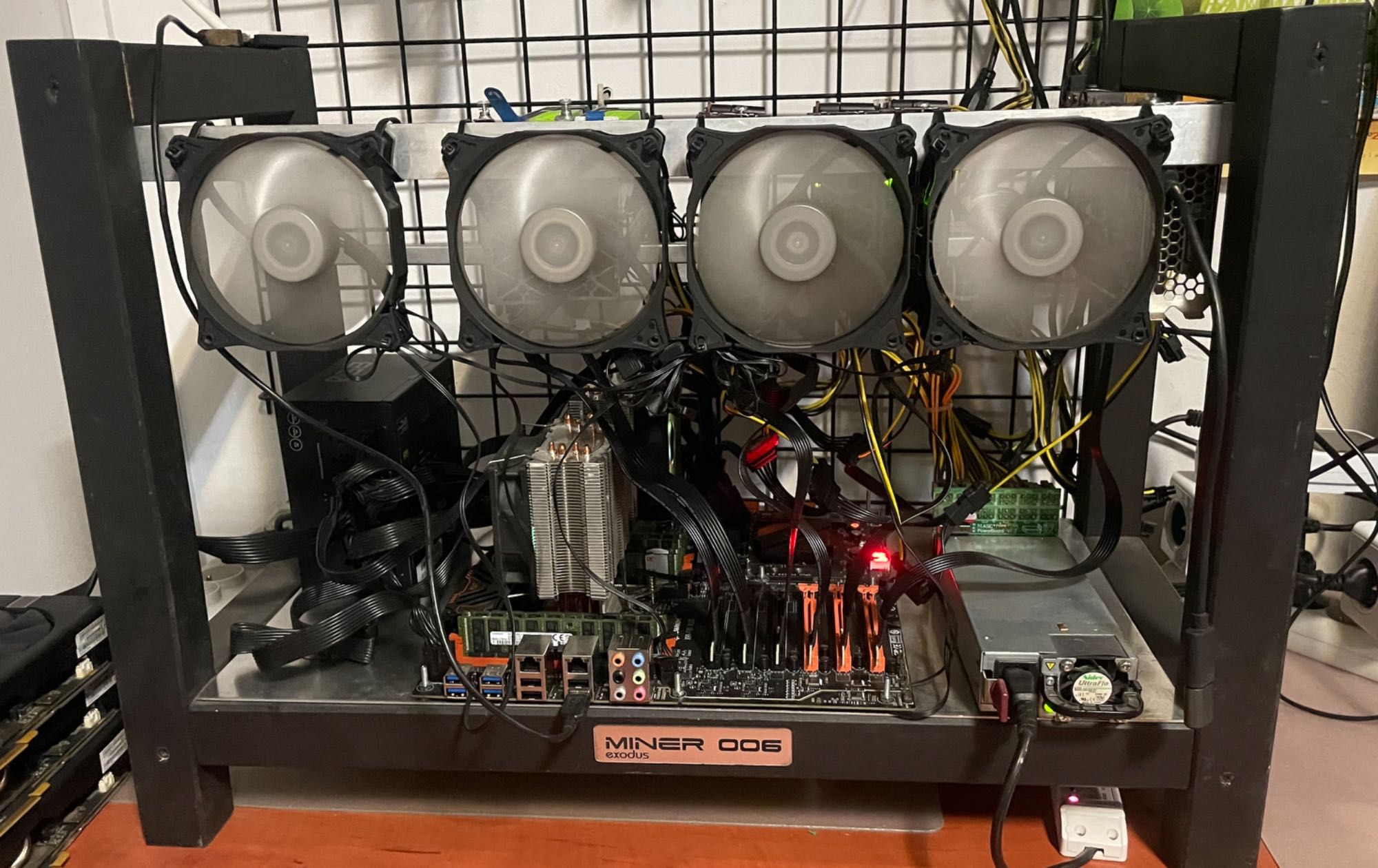 Serwer AI Learning 6xGPU NVIDIA Tesla 2 x E5v2699 72 wątki 512GB f.VAT