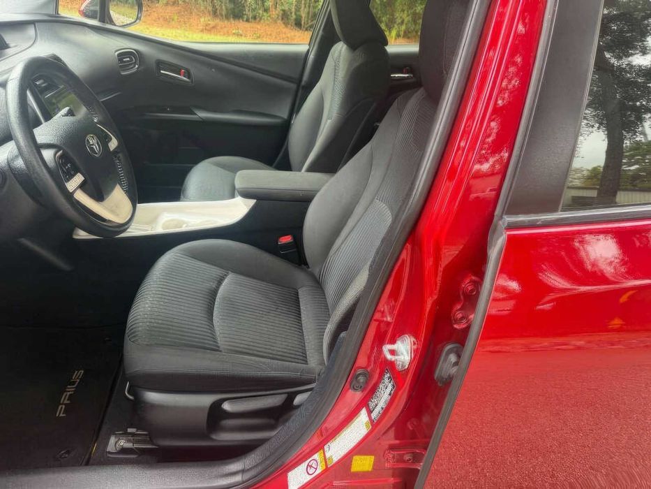 Toyota Prius Three      2016