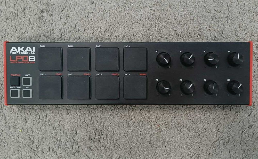 Akai LPD8 MK2 | MIDI контролер