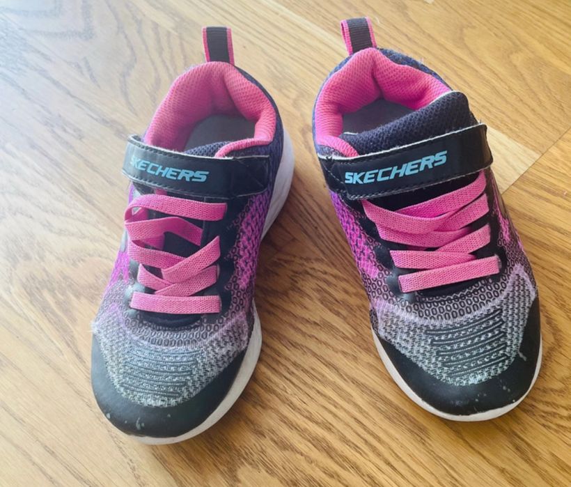 Buty sportowe dziewczęce 30