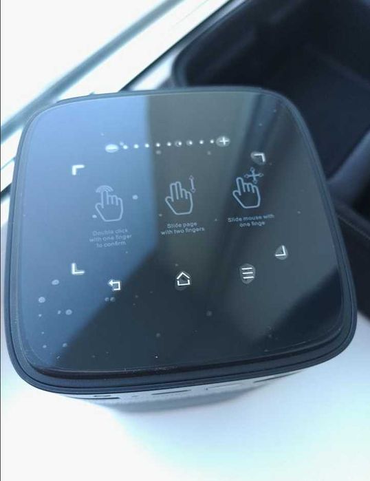 Проєктор з автофокусом / проектор Byintek P70 — для дому, новий