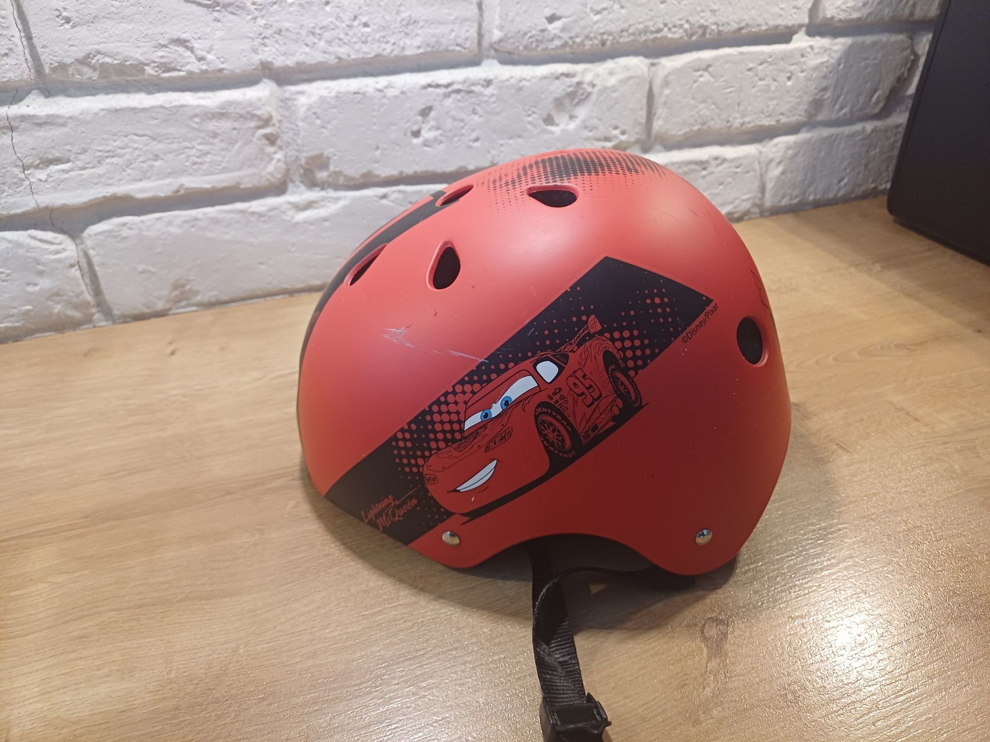 Kask rowerowy Cars