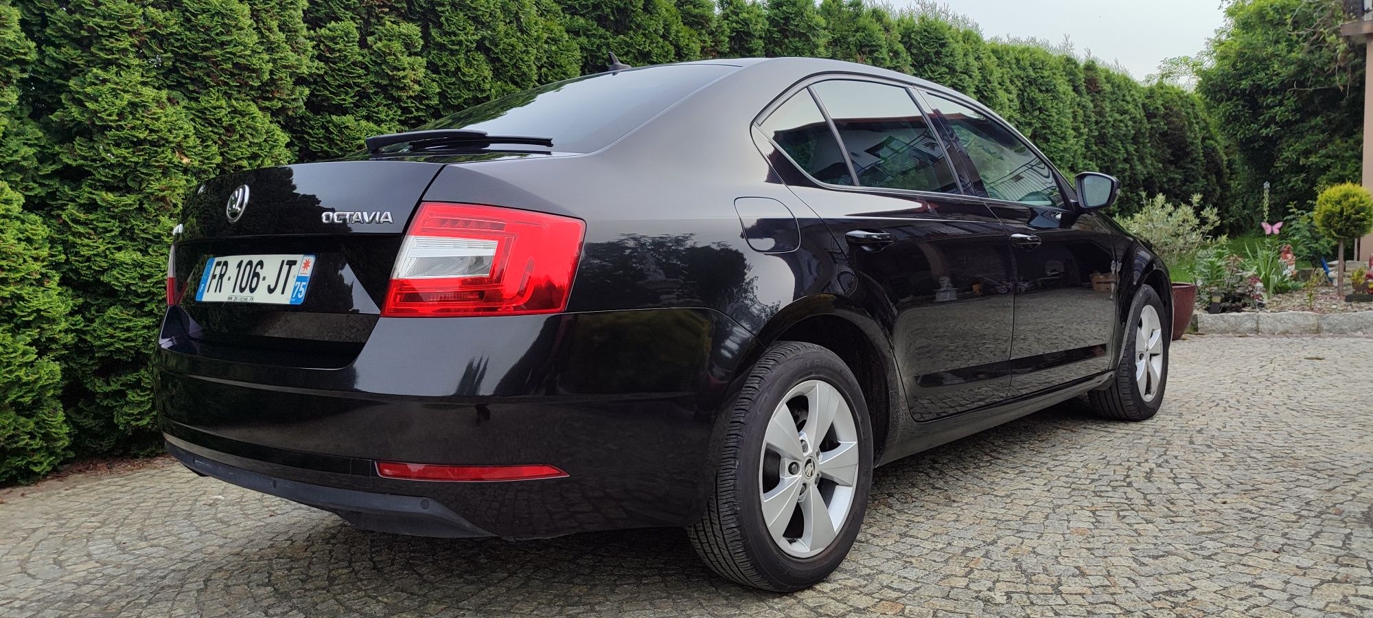 Sprzedam. octavia 2.0Tdi Dsg stan idealny.