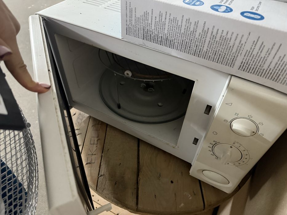 mikrofala po budowie kuchenka mikrofalowa