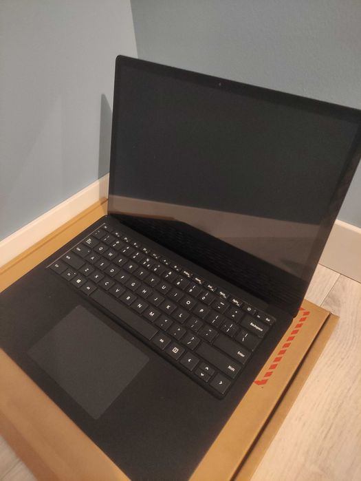 Laptop Surface 3 dotyk 2K i5-1035g 8/256 Windows 11