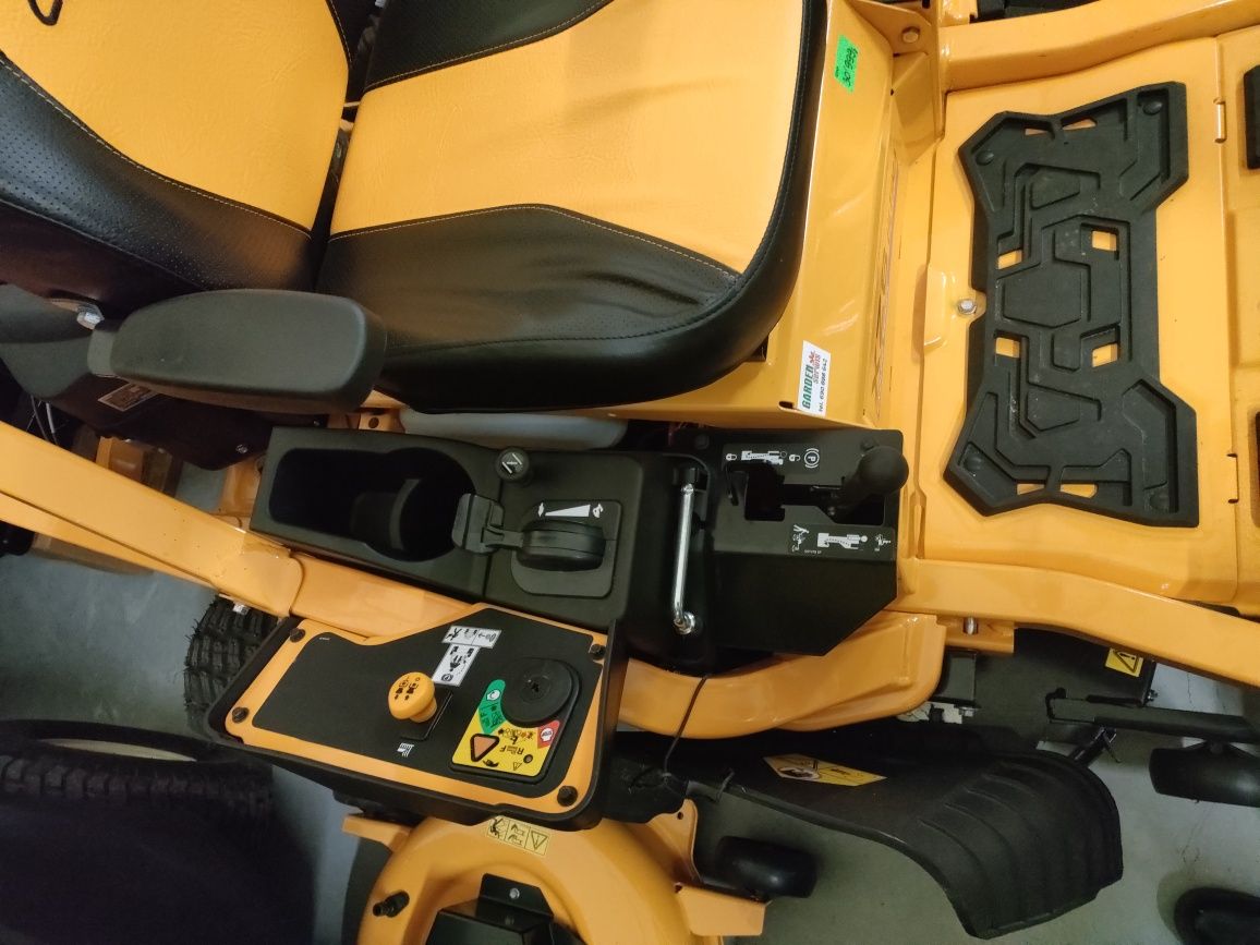 traktor cub cadet xz6s117