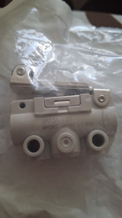 механічний клапан воздуха