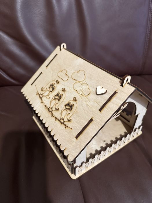 Годівничка для птахів