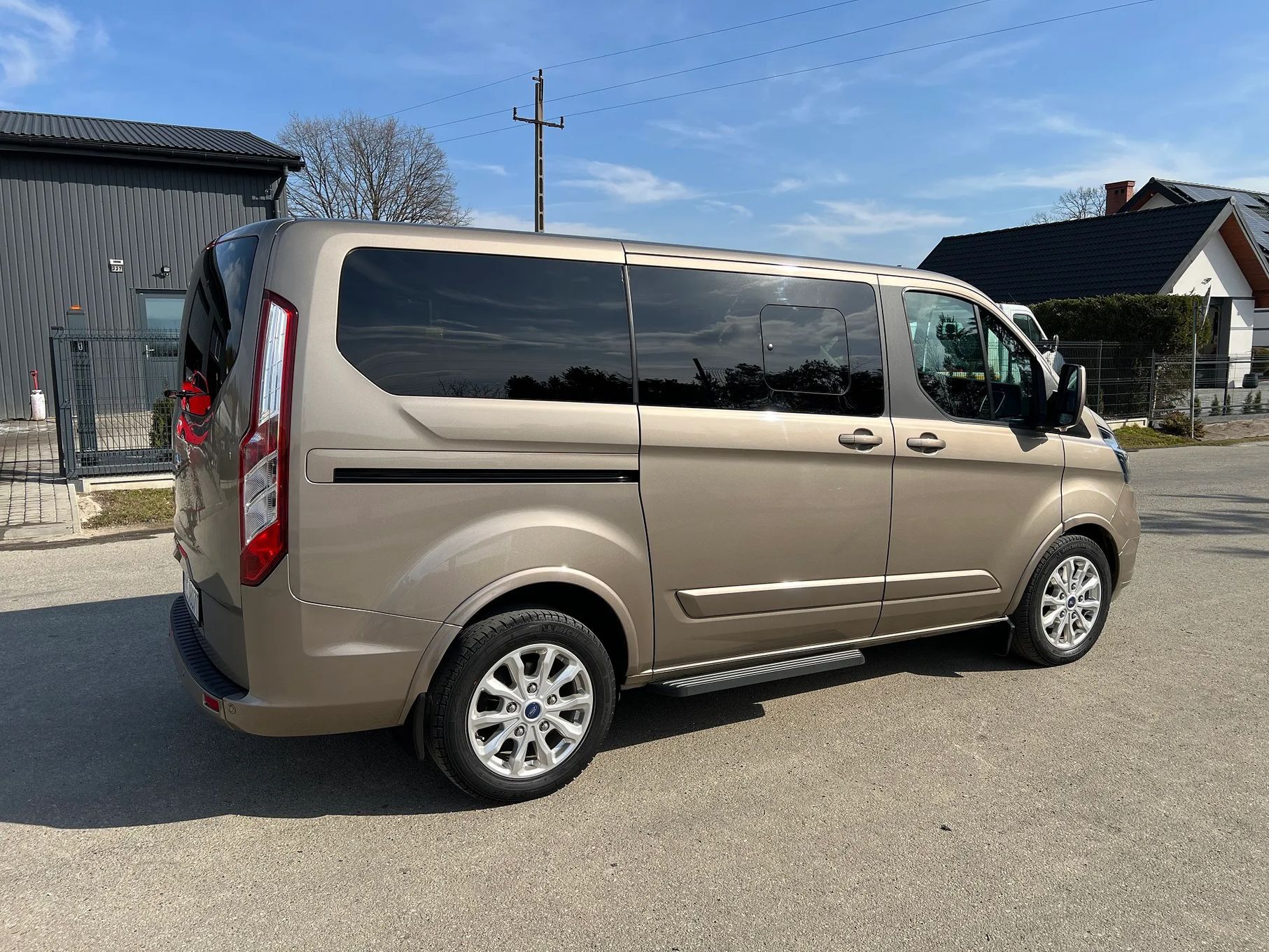 Ford Tourneo Custom * Automat * 8 Osobowy * 2x Drzwi * LED * Kamera * Bogata Wersja *