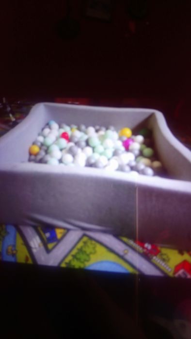 Sprzedam basen z piłkami