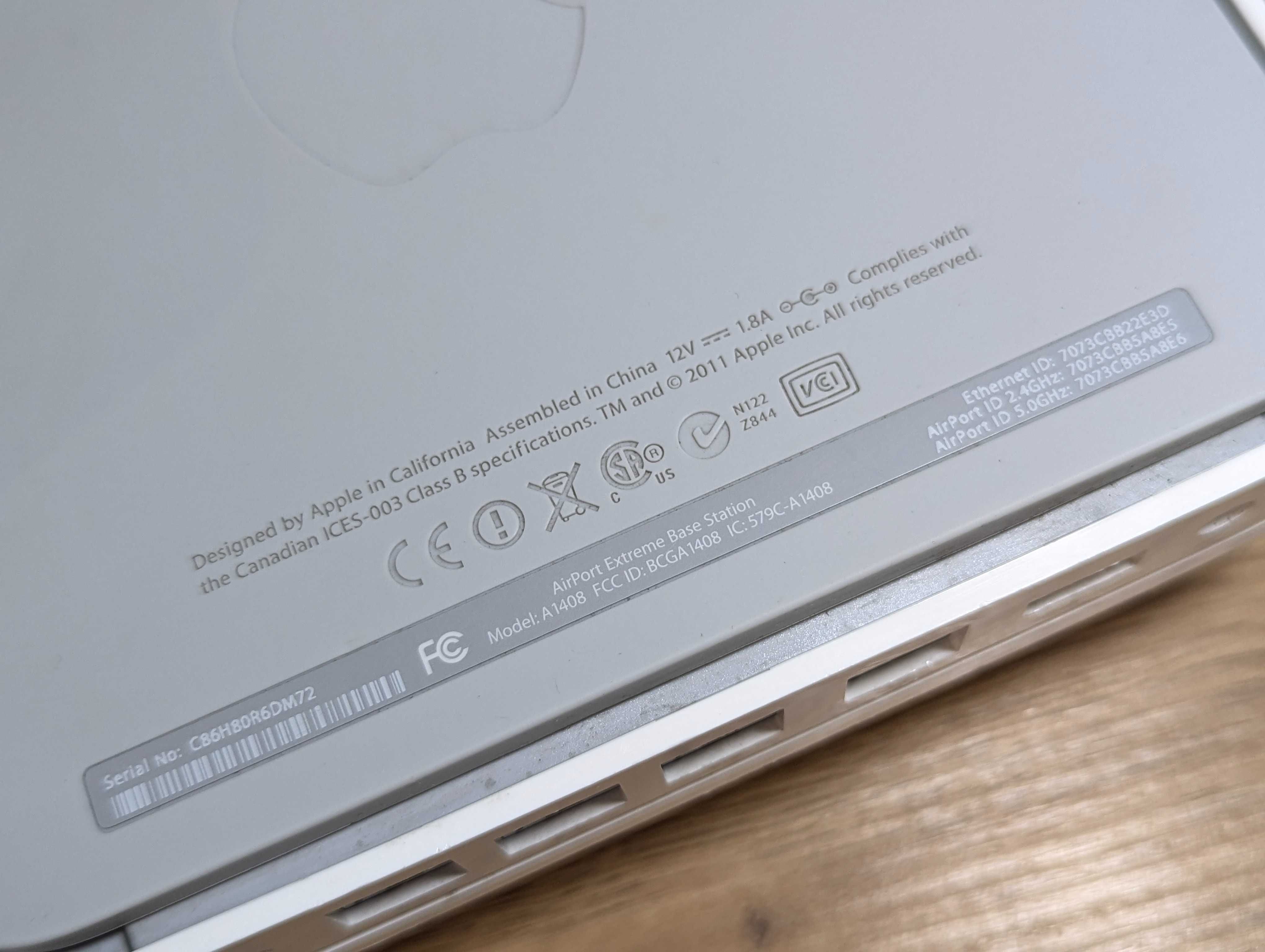 Apple WIFI роутер A1408 AirPort Extreme MD031B/A 5-е поколение