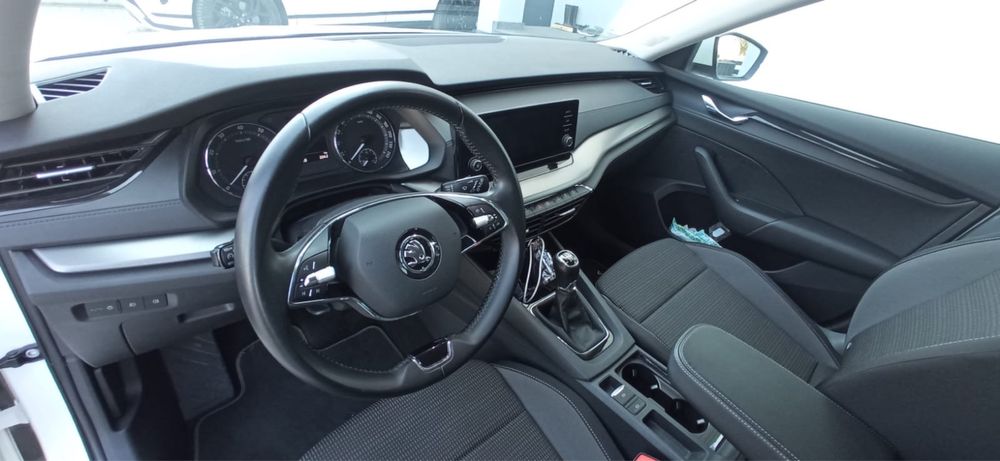 Skoda Octavia 1.5 r. 2021