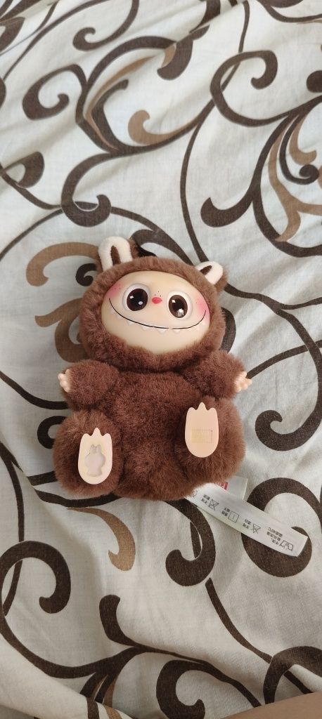 Продам ЛАБУБУ игрушку