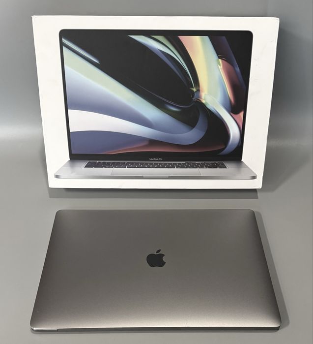 Apple MacBook Pro 16 i9 2.4 GHz | 512 GB | A2141 idealny Komplet