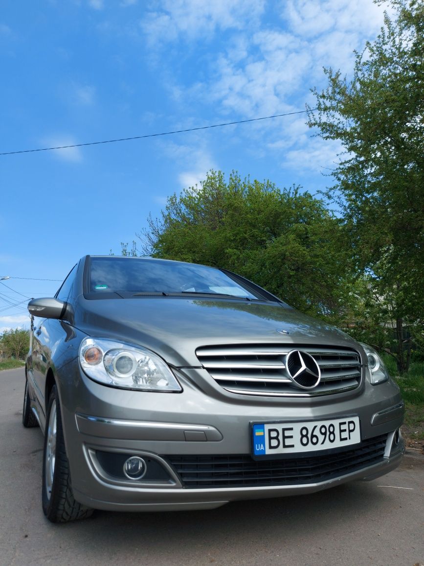 Mercedes-Benz B 170