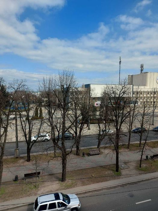 Продам кімнату в гуртожитку в центрі бульвар Шевченка ТРЦ "PIONEER"
