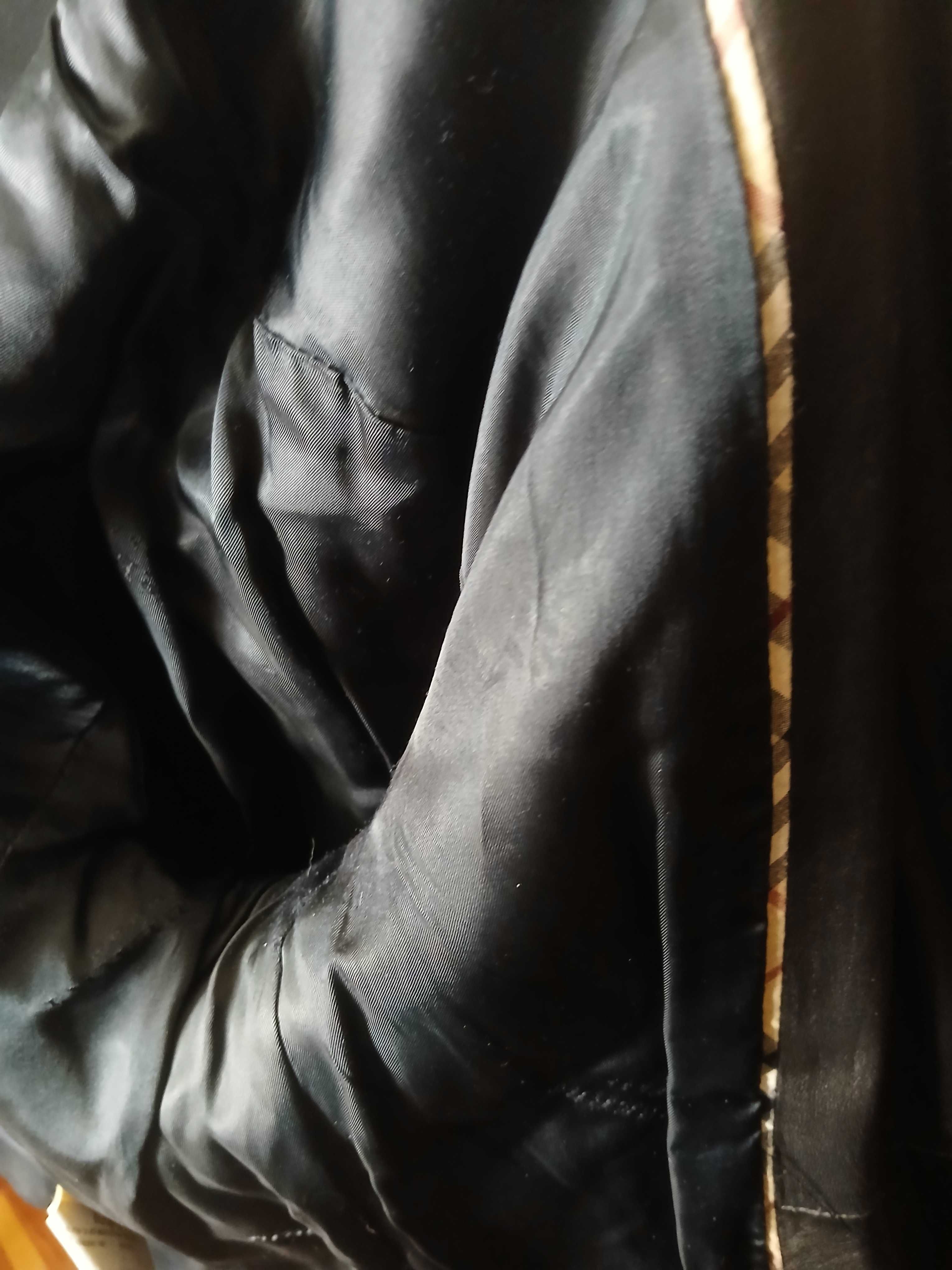 Blusão de pele de ovino Burberry preto