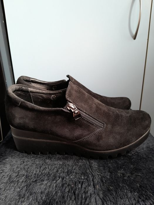 Демісезонні жіночі туфлі.