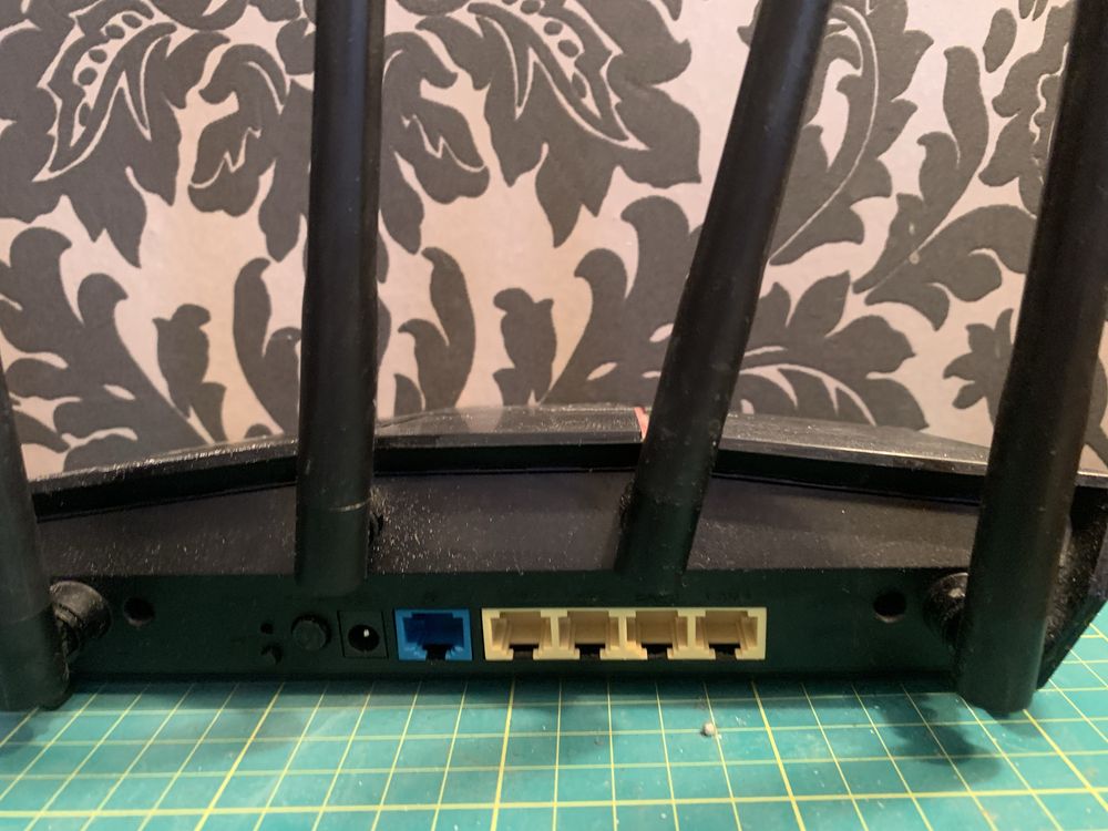 ASUS RT-AX55 (1800Mb/s a/b/g/n/ac/ax, 4xLAN)