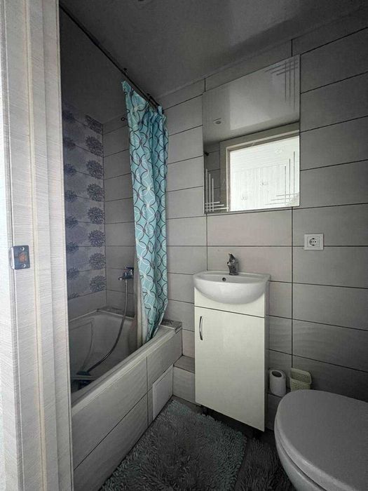 Продам 1 к - гостинку Бестужевские сады Фр бульвар метро Защ Украины