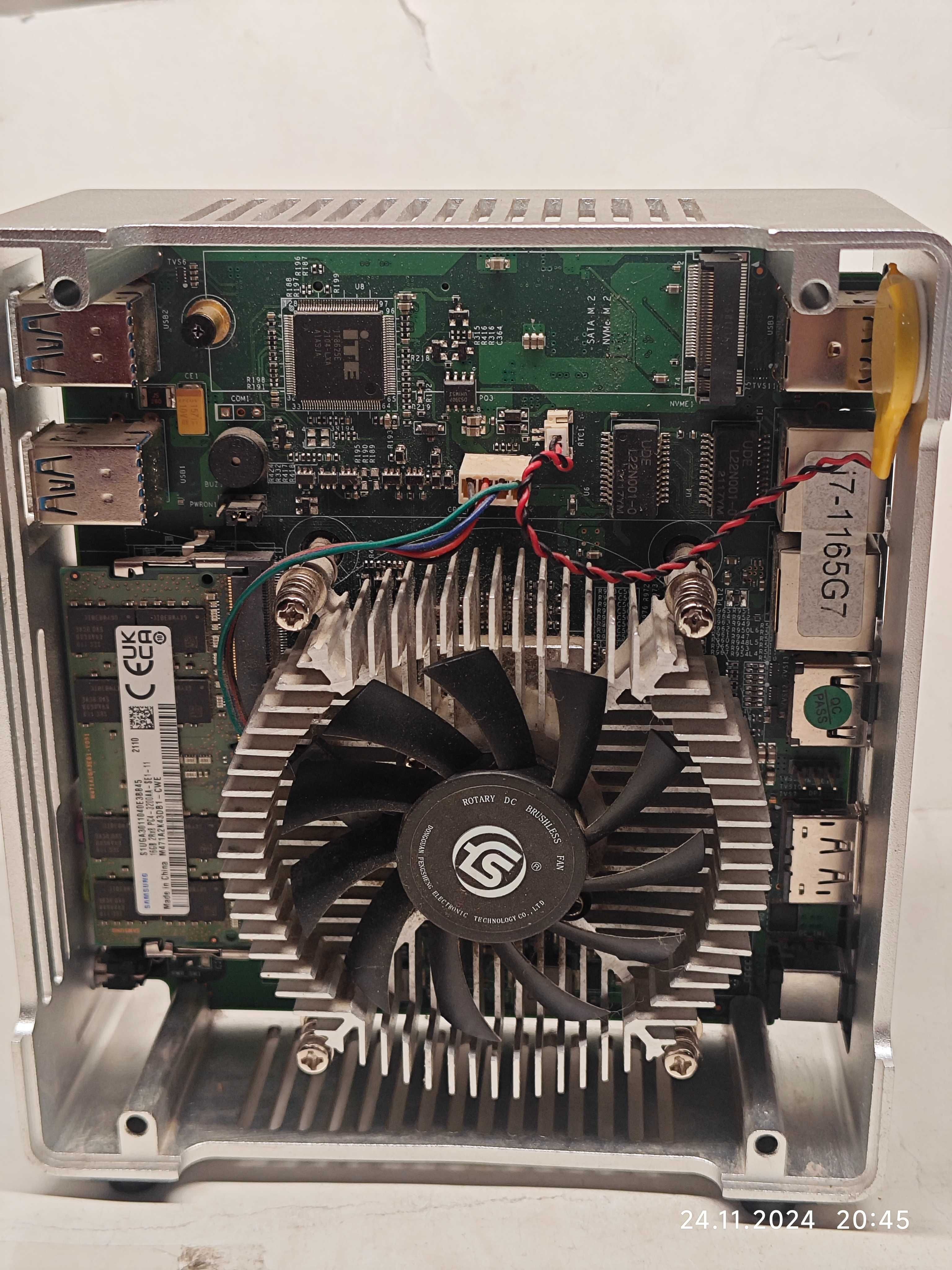 Мини ПК MiniPC Core i7-1165G7 Iris XE 96 ядер, 32 Гб, SSD NVME 250 ГБ