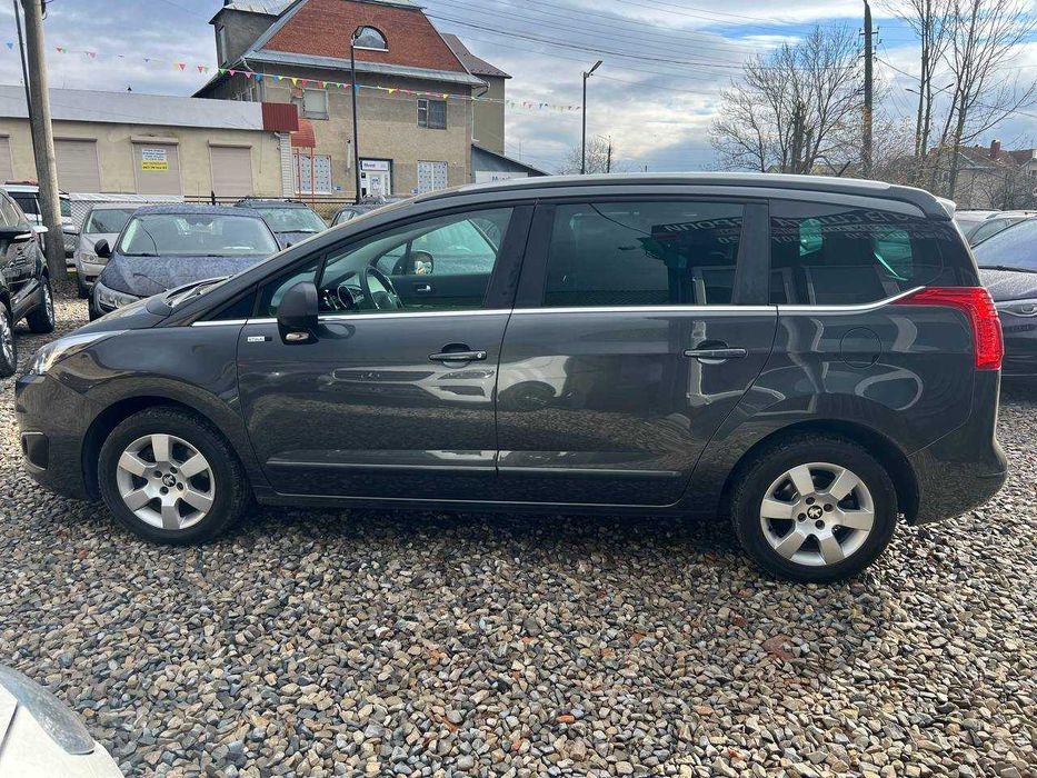Peugeot 5008 2015р.в 1.6 дизель