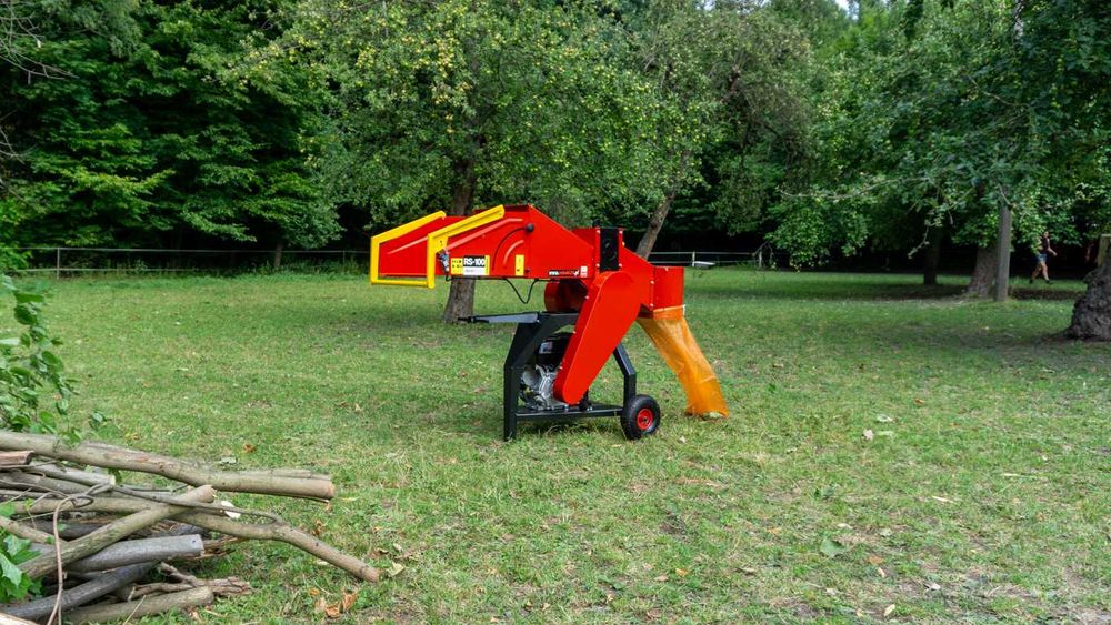 Rębak spalinowy REMET RS-100 == rozdrabniacz do sadu ogrodu == 100%PL
