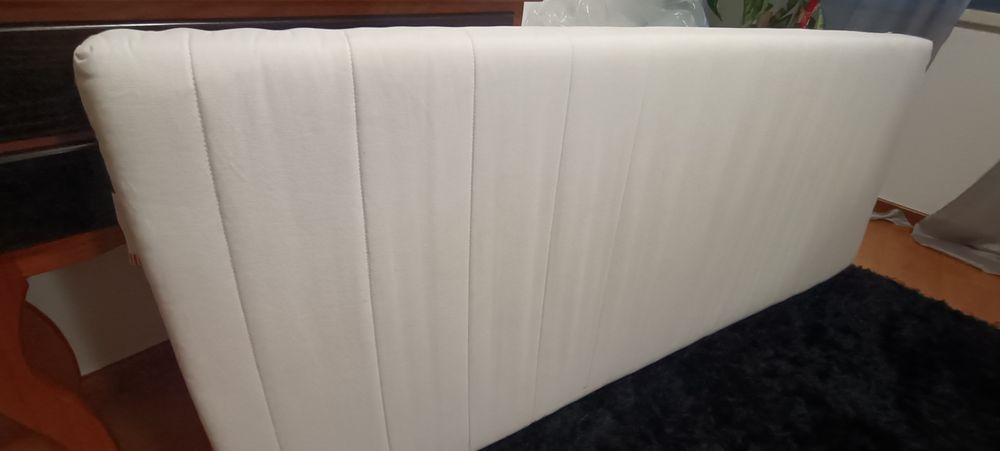 Colchão de solteiro IKEA