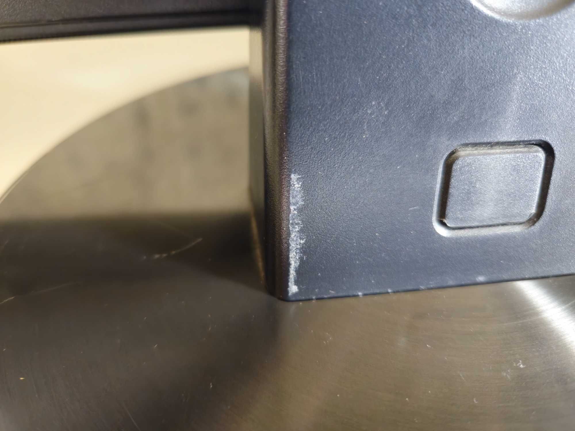 Монітор 22" Asus MW221U