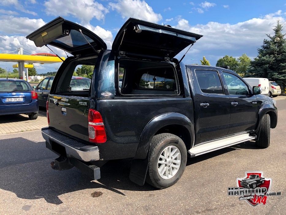 Zabudowa Toyota Hilux 05-15 otwierane klapy z boku!