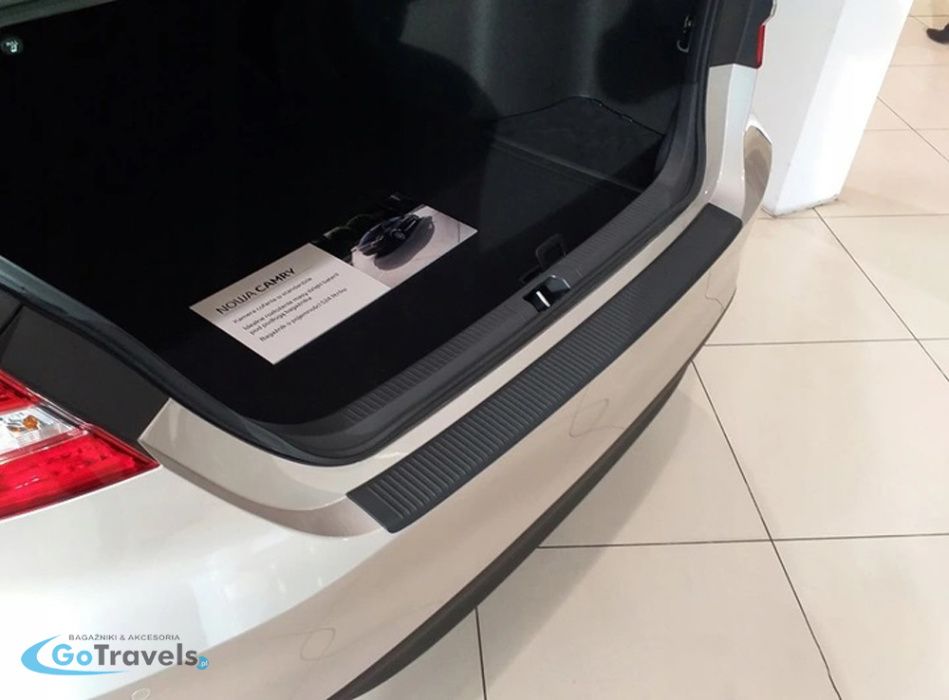 Listwa zderzaka nakładka na zderzak Toyota Auris, Camry, Corolla