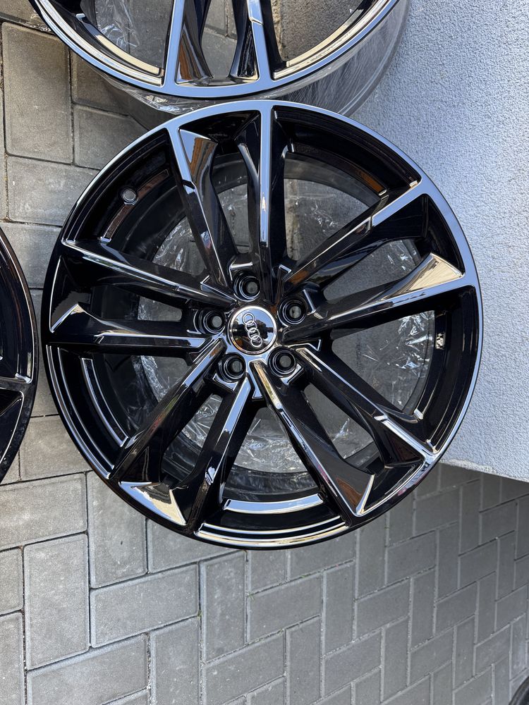 Felgi aluminiowe 19 5x112 Audi Rs 8,5x19 ET38 Czarny połysk !!