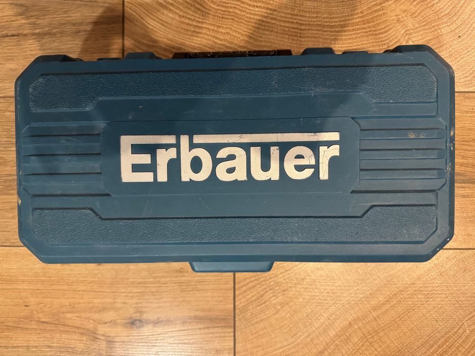 Mini pilarka Erbauer EMCS650 – używana, w pełni sprawna