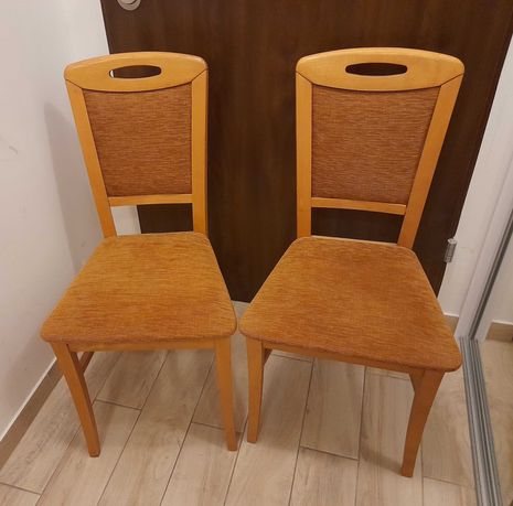 Krzesło drewniane 2 sztuki.
