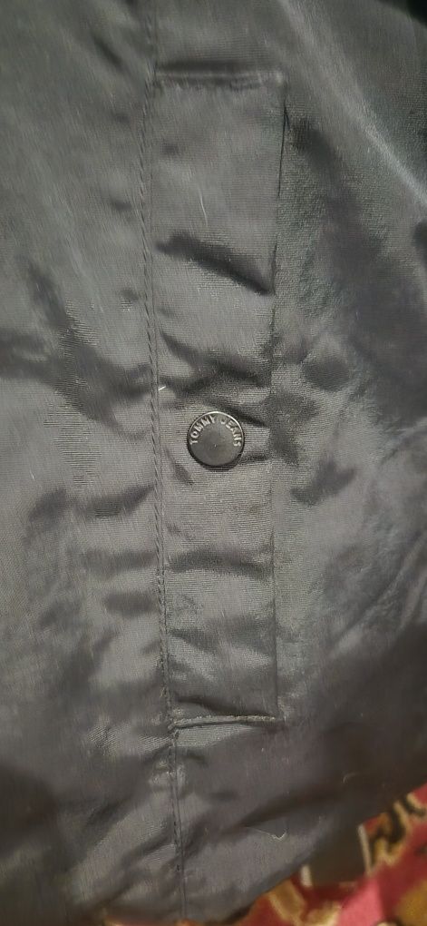 Здравствуйте, продам оригинал пуховик TOMMY JEANS