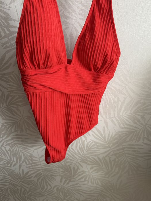 Продам купальник