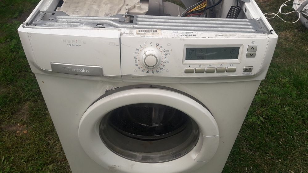 МПральна машина Електролюкс на запчасті