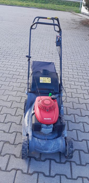 Kosiarka spalinowa HondacHRX 476C z napędem hydro