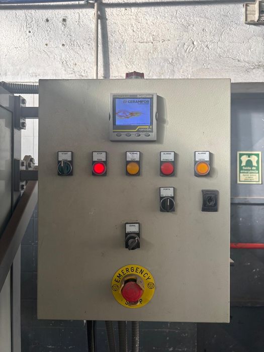 Unidade de Fundição Ceramifor CGF200 + Estufa de Gesso