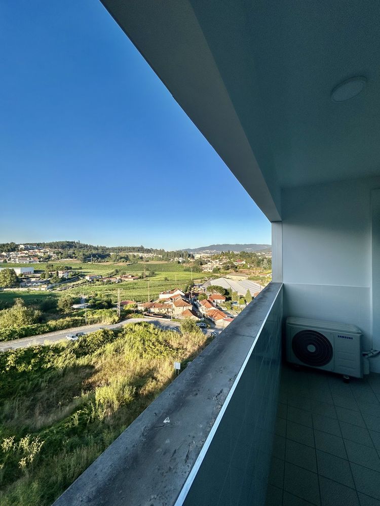 T2 Renovado em Pevidem – Equipado, com Garagem