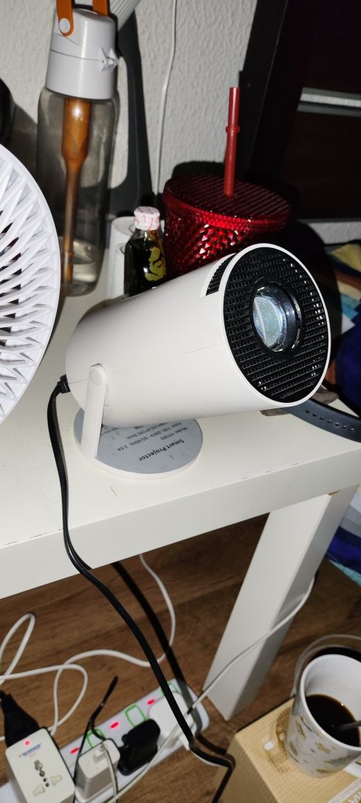 Projektor filmowy hy300