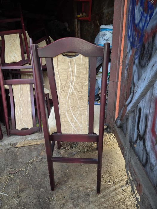 Sprzedam krzesła do jadalni 30 sztuk