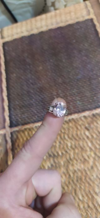 Продам срібні каблучки